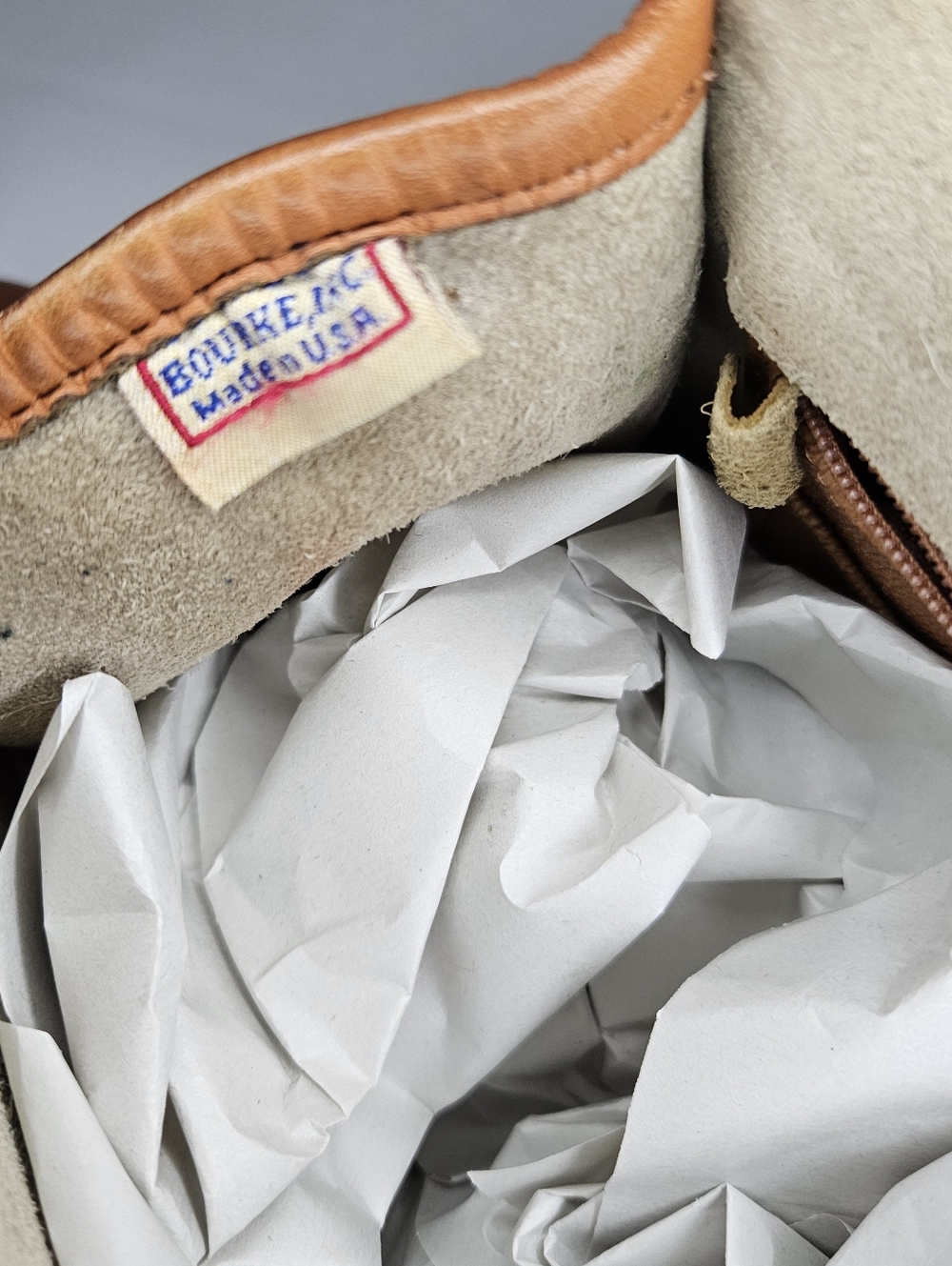 Vintage Dooney & Bourke All Weather Leather Essex Crossbody Bag, Made in USA! - Picture 15 of 16